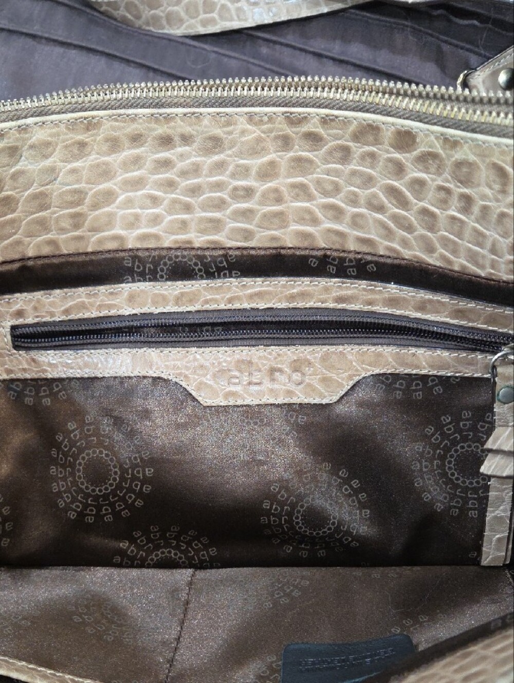 Abri Classic Croc-Embossed Tote Handbag in Taupe - Picture 7 of 8